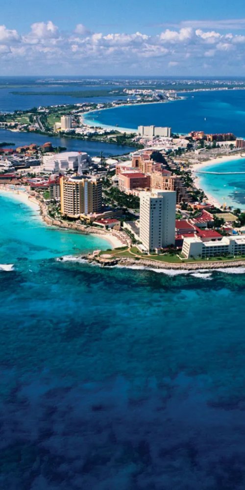Driving in Cancún, MX
