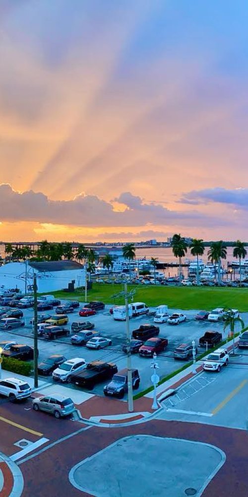 Driving in Fort Myers, FL, US