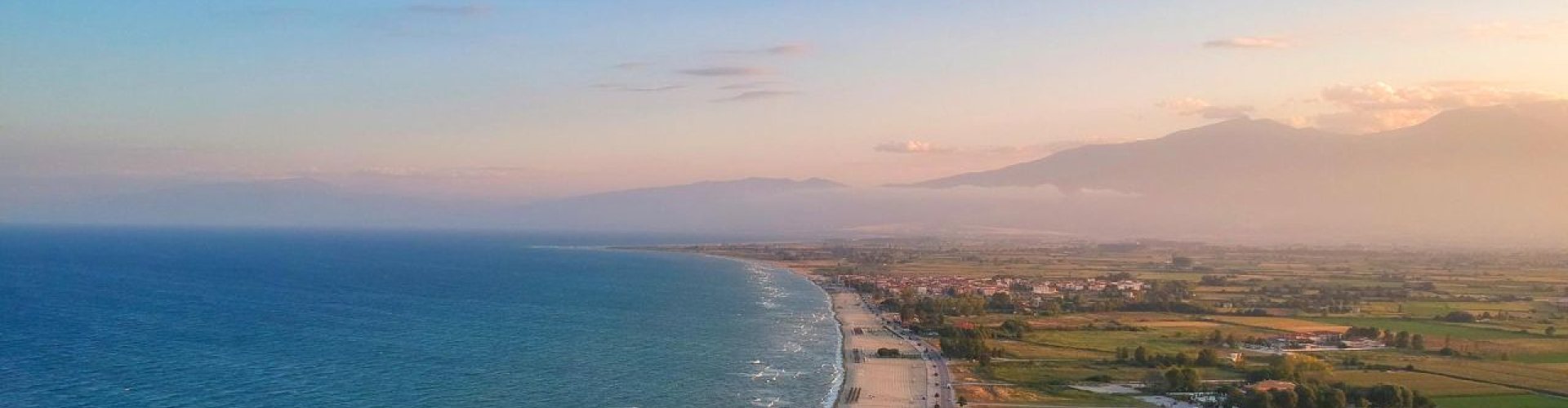 Night skyline of Kateríni, GR