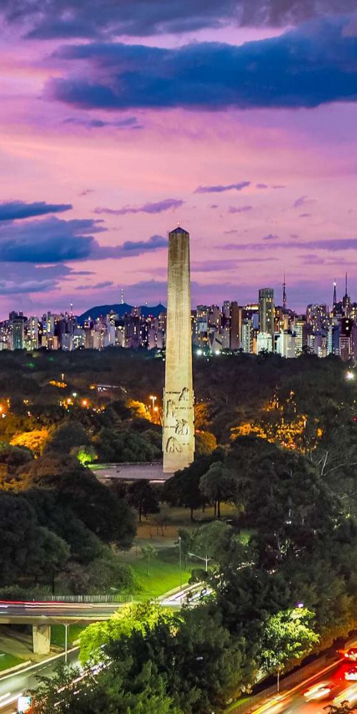 São Paulo driving scene