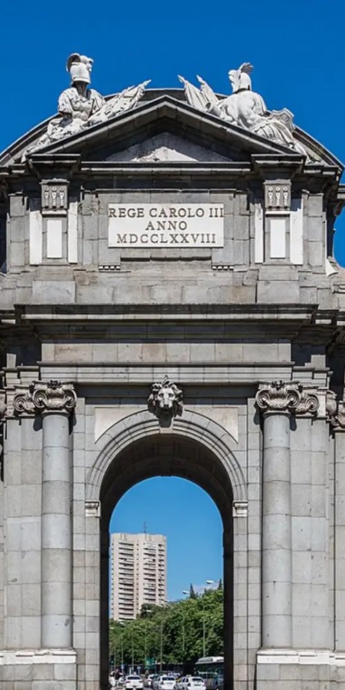 Driving in Madrid local rules