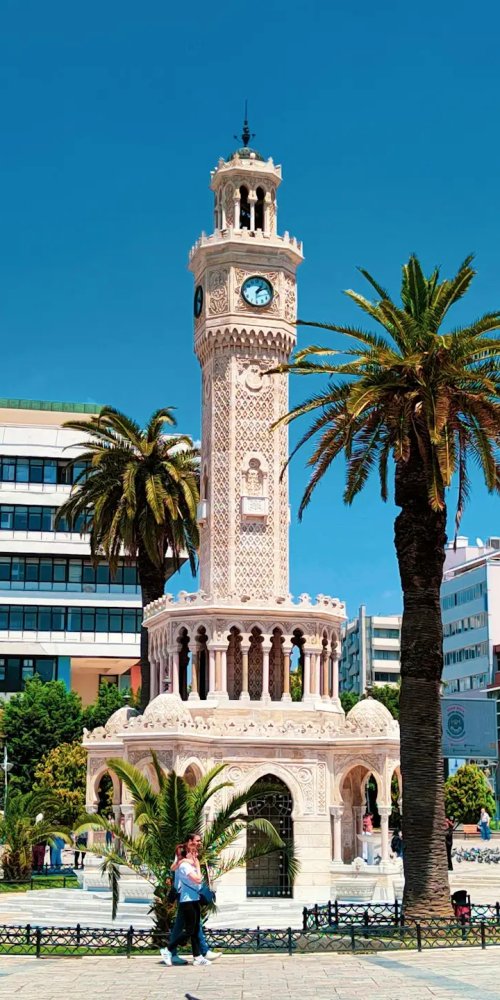 Driving in Izmir, TR